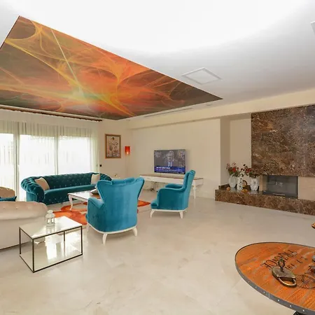 Carat Park B1 Villa